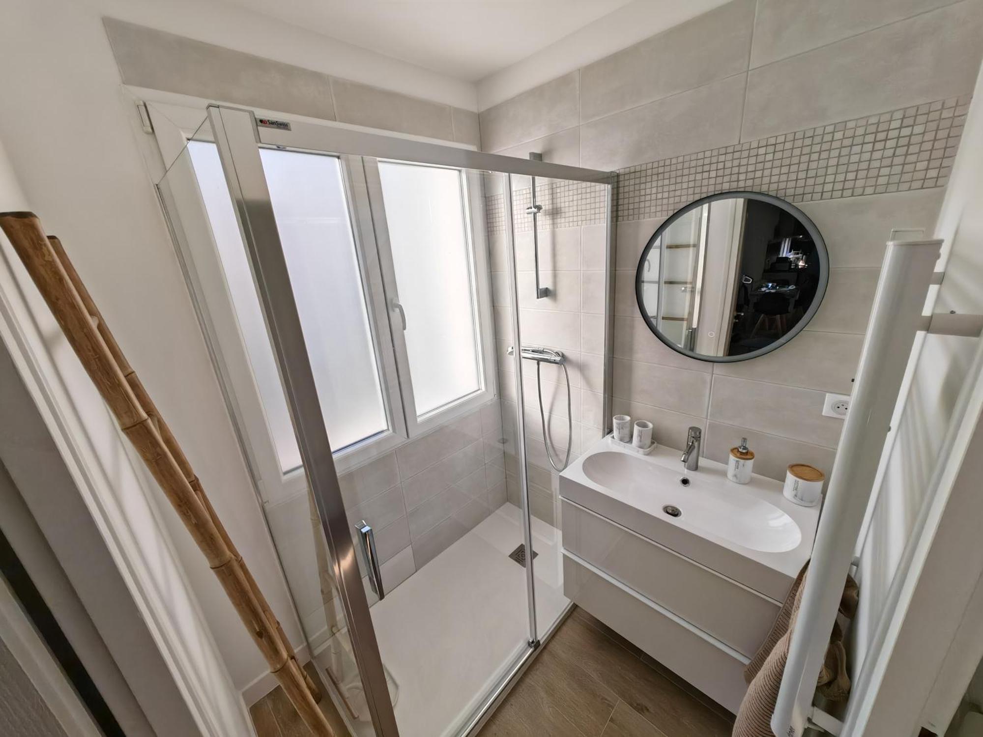 Holiday home Superbe Maison Loft 80 M2 Au Calme Avec Jardin Et Parking Prives Proche Paris La Vallee Village Fontenay-sous-Bois