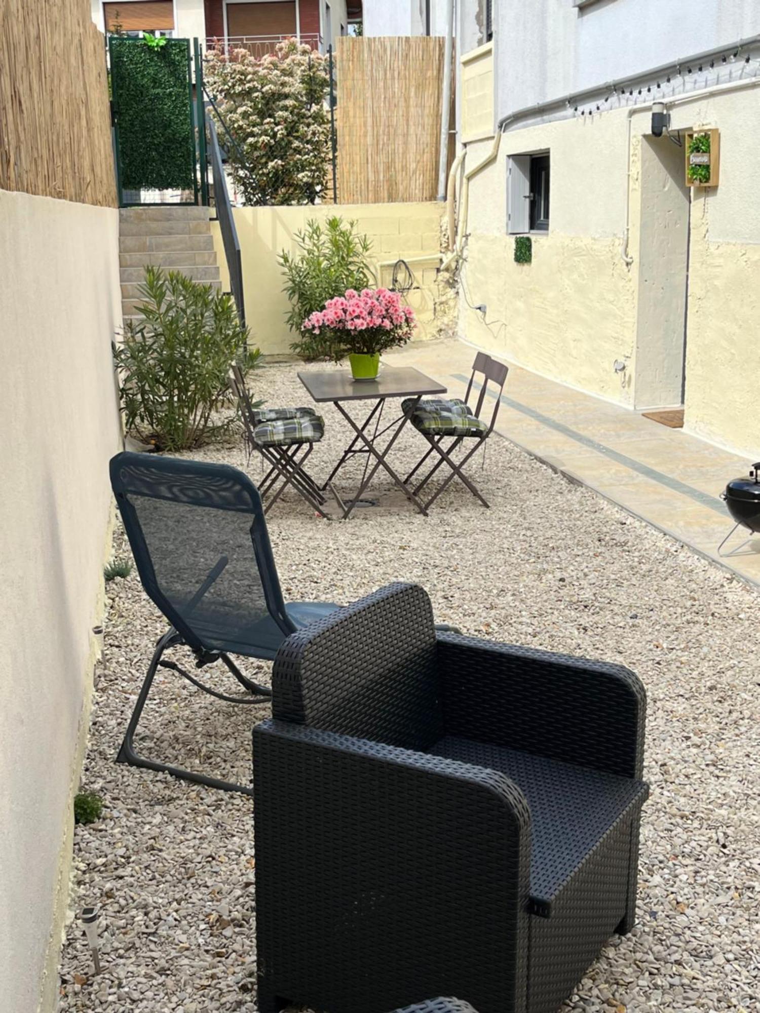 Holiday home Superbe Maison Loft 80 M2 Au Calme Avec Jardin Et Parking Prives Proche Paris La Vallee Village *
