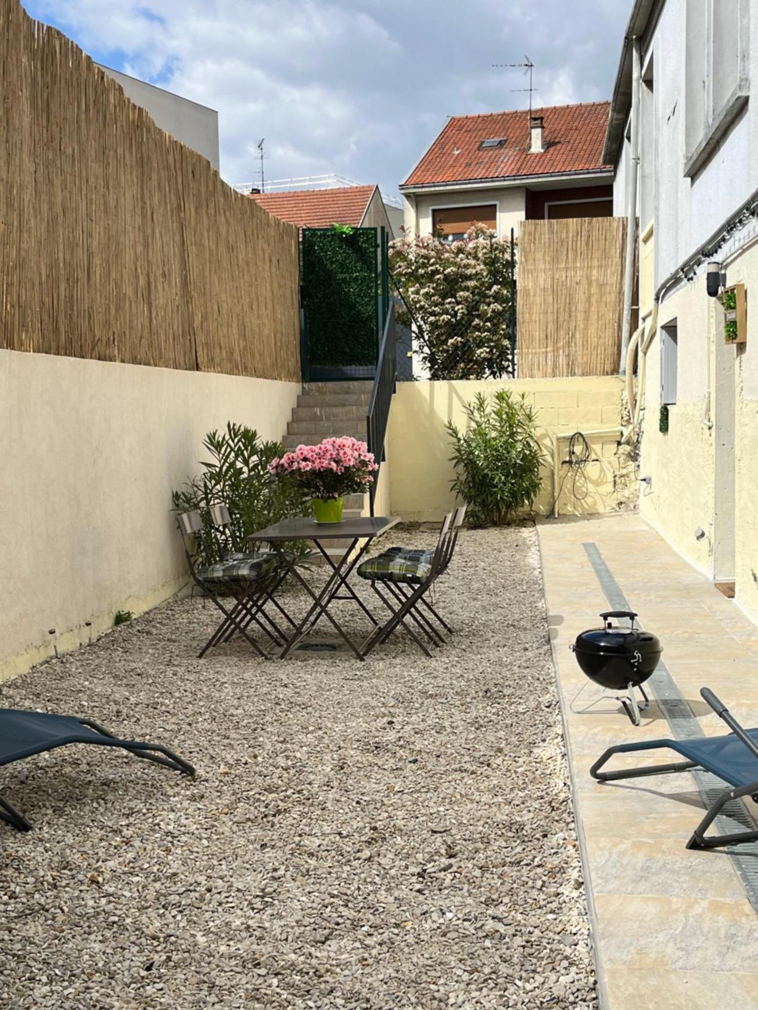 Superbe Maison Loft 80 M2 Au Calme Avec Jardin Et Parking Prives Proche Paris La Vallee Village Fontenay-sous-Bois
