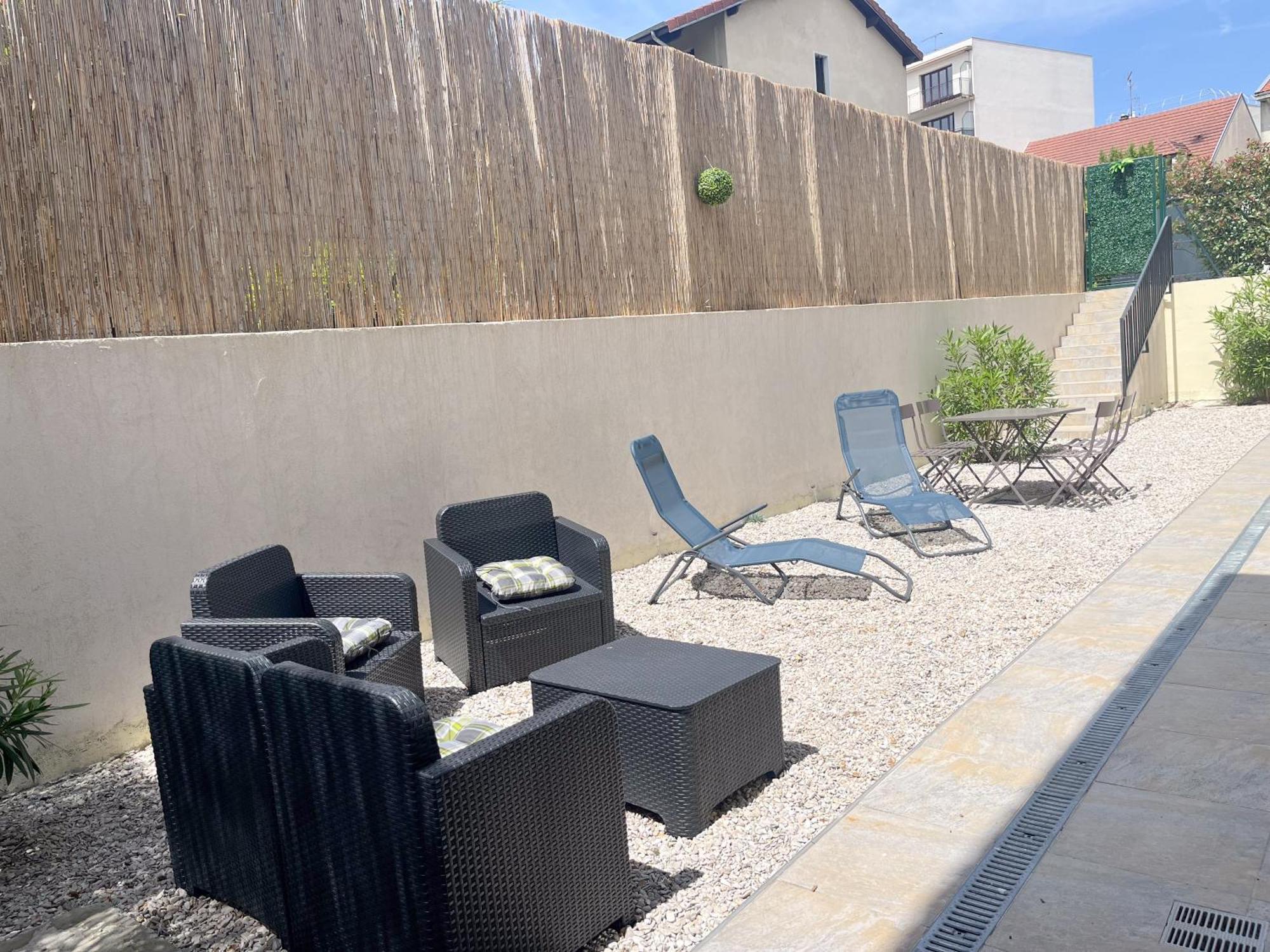 Superbe Maison Loft 80 M2 Au Calme Avec Jardin Et Parking Prives Proche Paris La Vallee Village Holiday home *